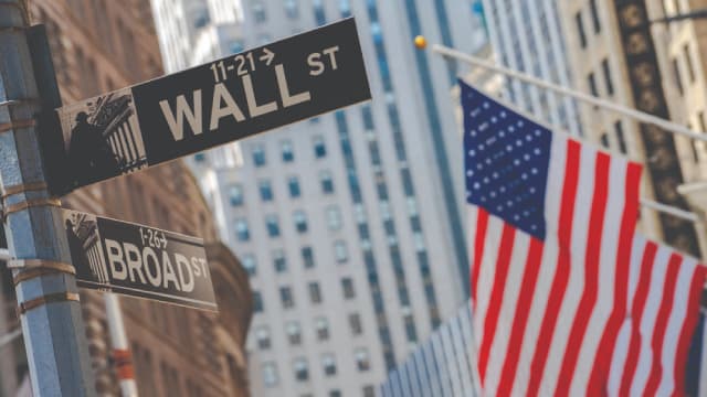 BND: From Coupons To Fluctuations
