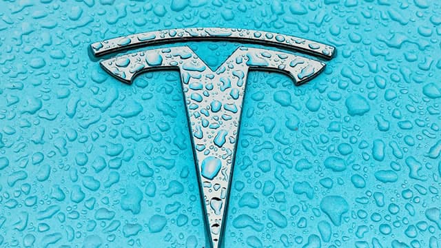 Tesla Q2: Stick The Pedal To The Metal