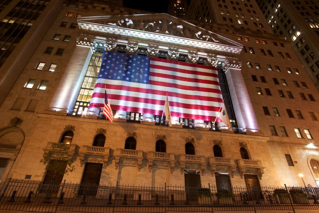 U.S. Stocks Rally as Markets Shrug Off Iran’s Weak Response and Eye Fed’s Dovish Shift