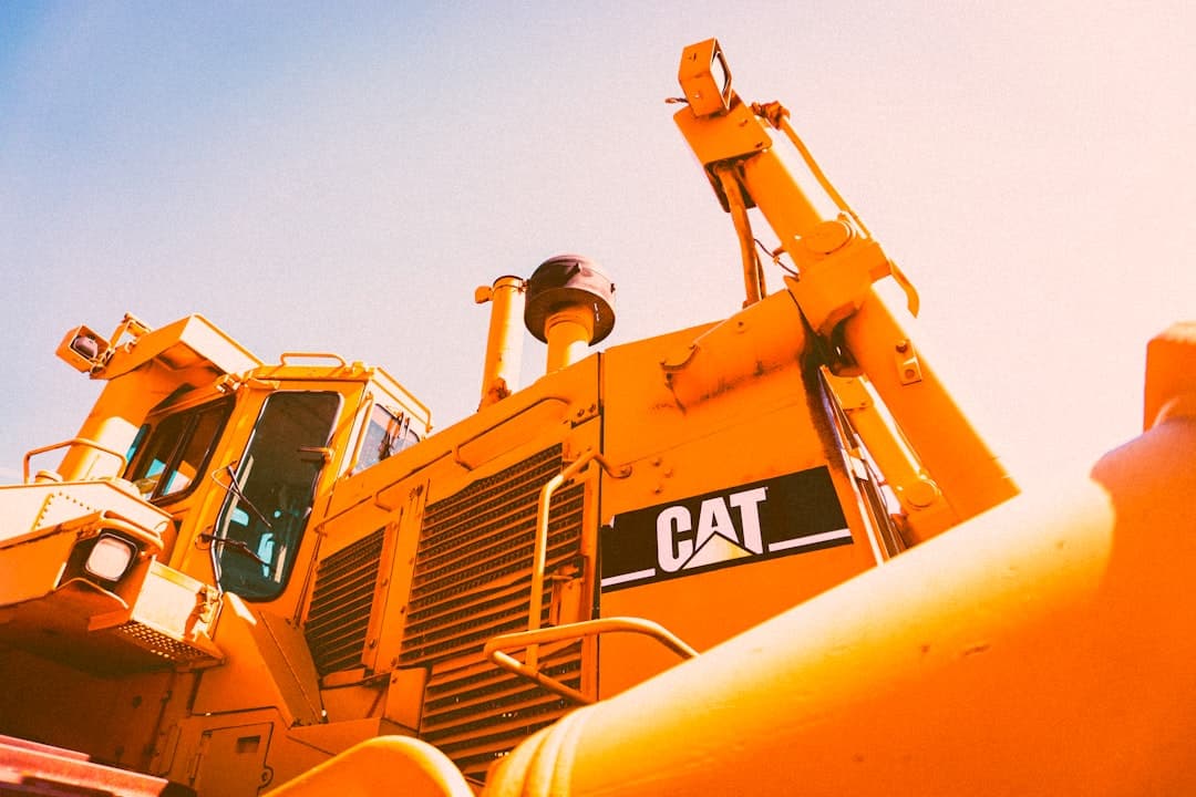 JPMorgan Trims Caterpillar Price Target To $505 On Tariff Concerns