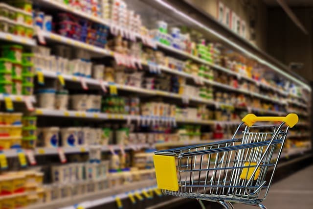 General Mills, Inc. (GIS) Exceeds EPS Estimates but Faces Revenue Challenges