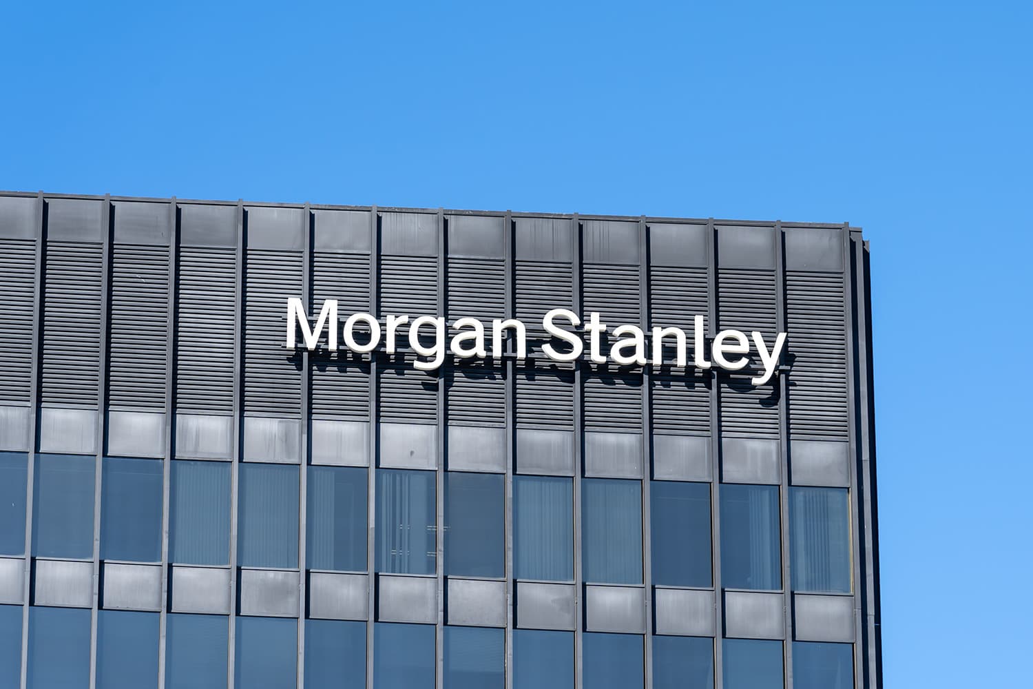 Morgan Stanley (NYSE:MS) Surpasses Earnings Expectations