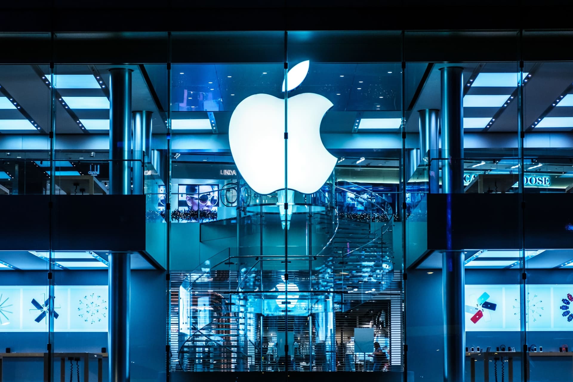 Apple Inc. Expands in India Amid Strong Market Performance