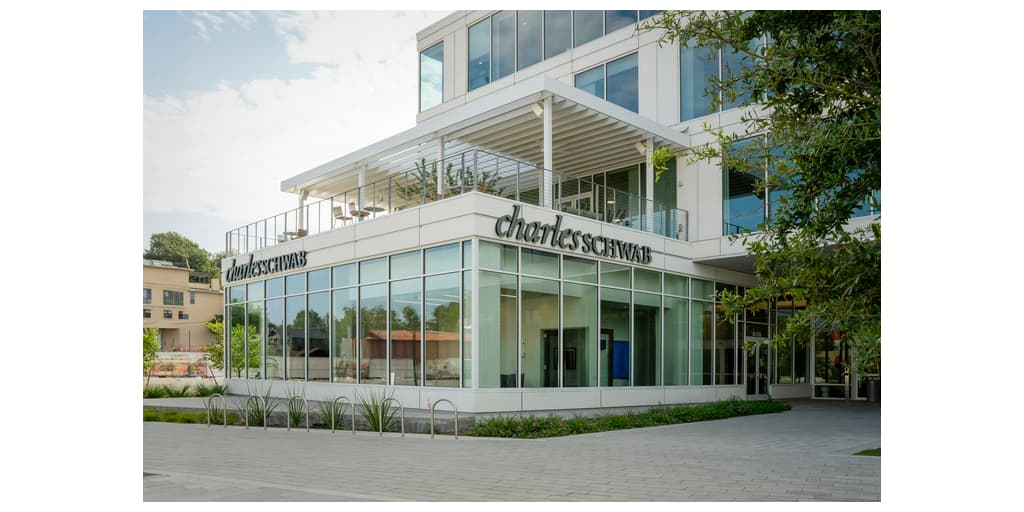 Charles Schwab Announces Branch Network Expansion and the Addition of 400 Branch-Related Roles to Meet Increasing Client Needs and Fuel Further Growth