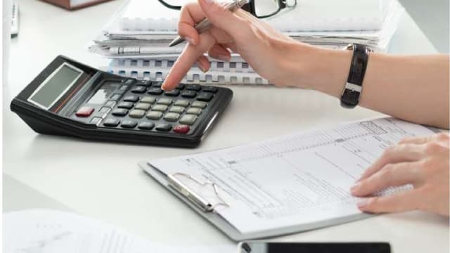 EWC: Canada Jobs Market Turns Soft, Threatening The Equity Rally