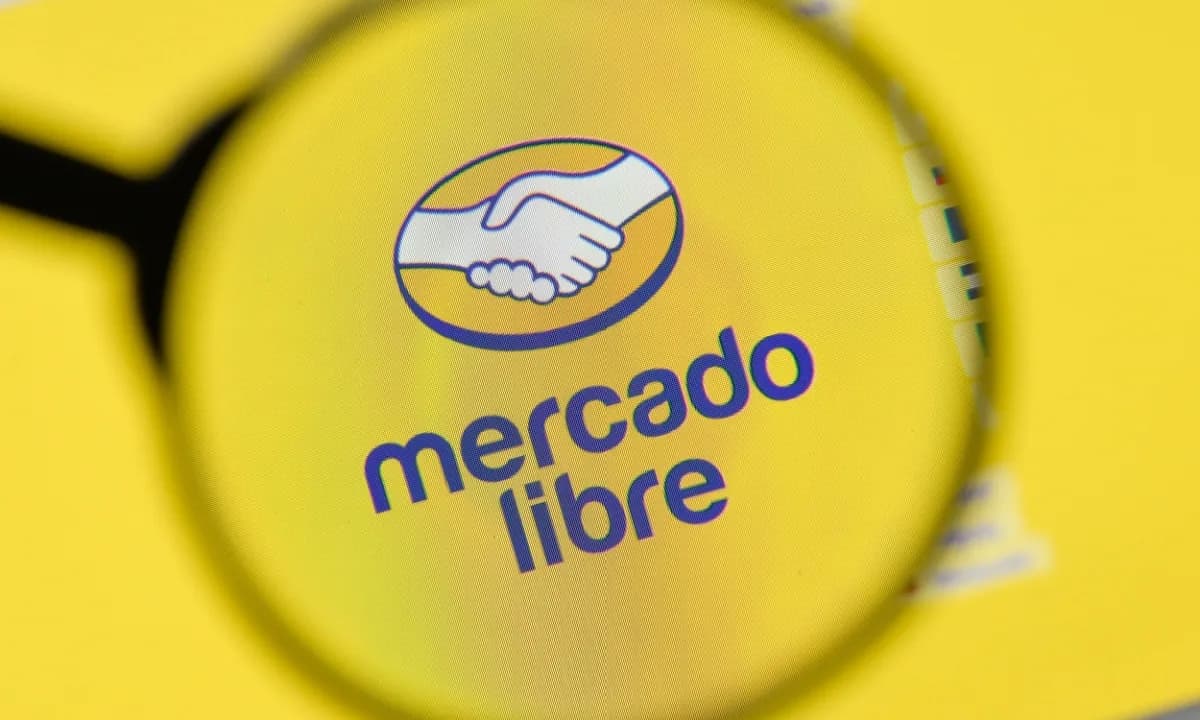 Mexico's Antitrust Watchdog Decides Against Corrective Measures for Amazon and Mercado Libre
