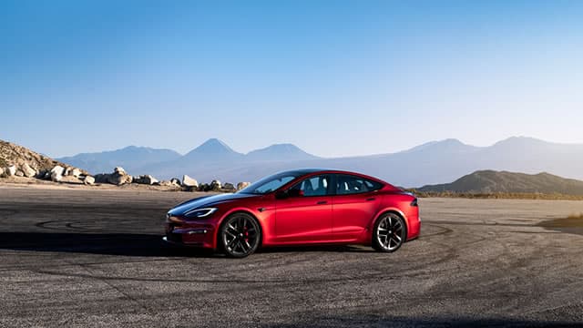 Tesla: 2 Plays Ahead of Next Week's Earnings Report