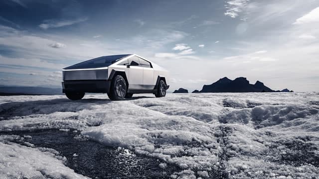 Tesla Rolls Out Robotaxi in Austin to Handful of Users