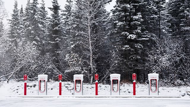 Tesla slumps in Q2 on fading subsidies, poor European sales