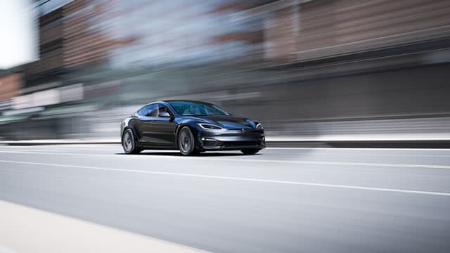 Tesla's Robotaxi Hype Fuels Bullish Price Targets to $500