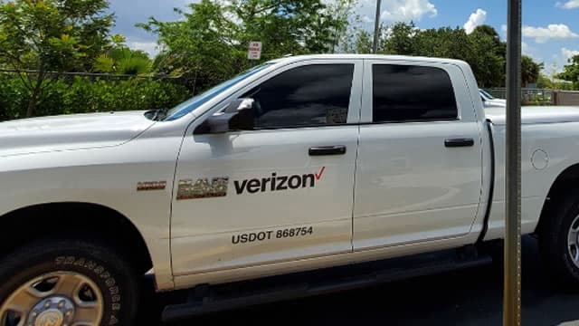 Verizon beats Q2 estimates, raises full-year profit guidance