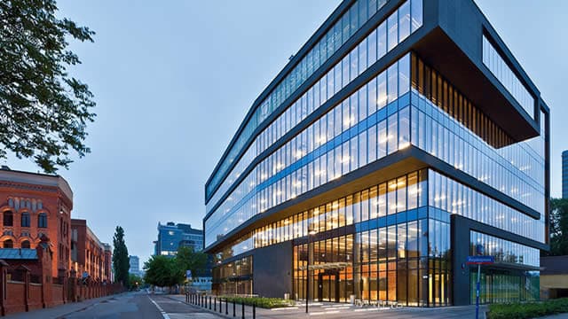 VICI Properties: What Vegas Tourism Declines Mean For Investors