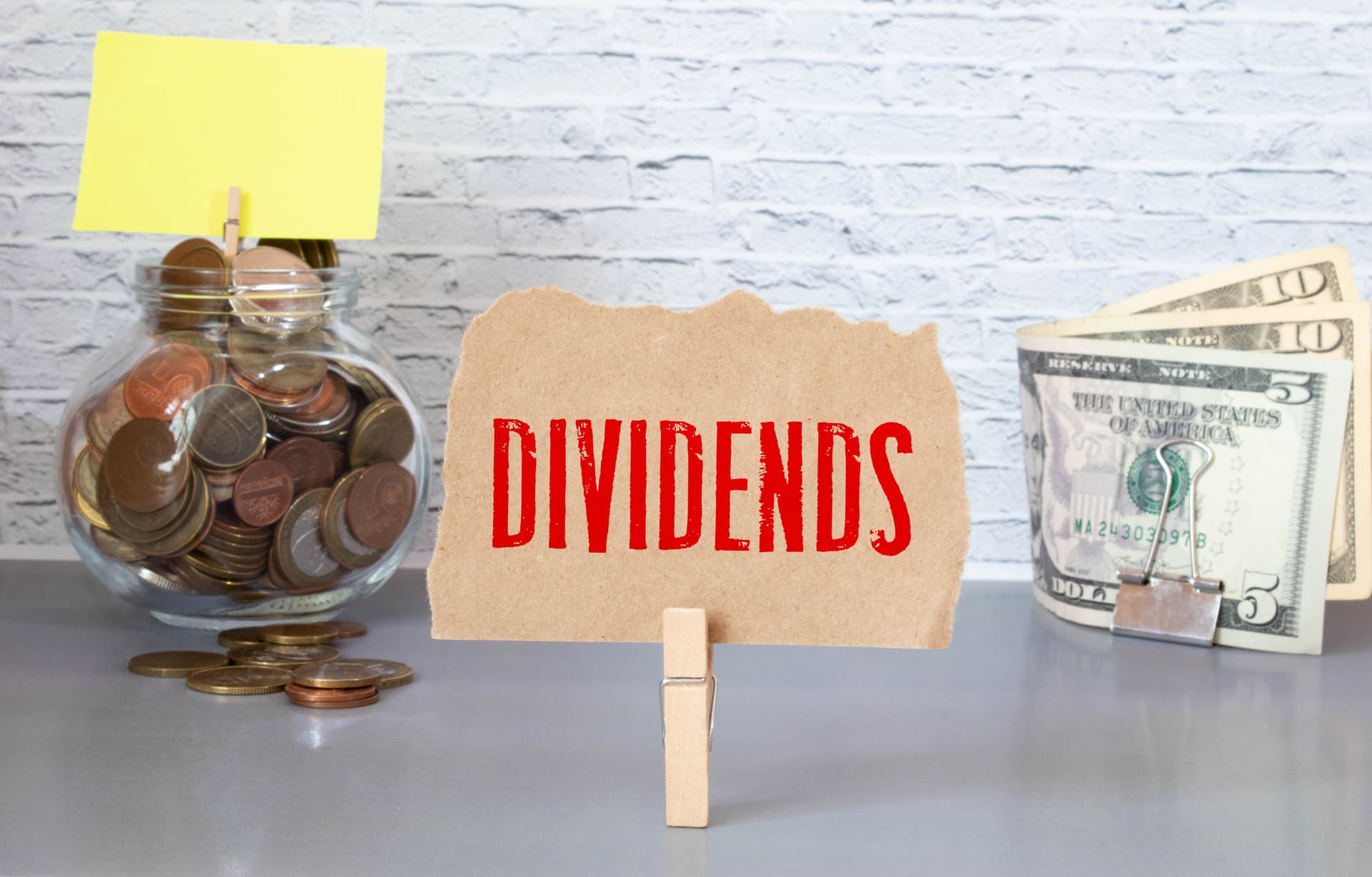 Want Safe Dividend Income in 2025 and Beyond? Invest in the Following 2 Ultra-High-Yield Stocks.
